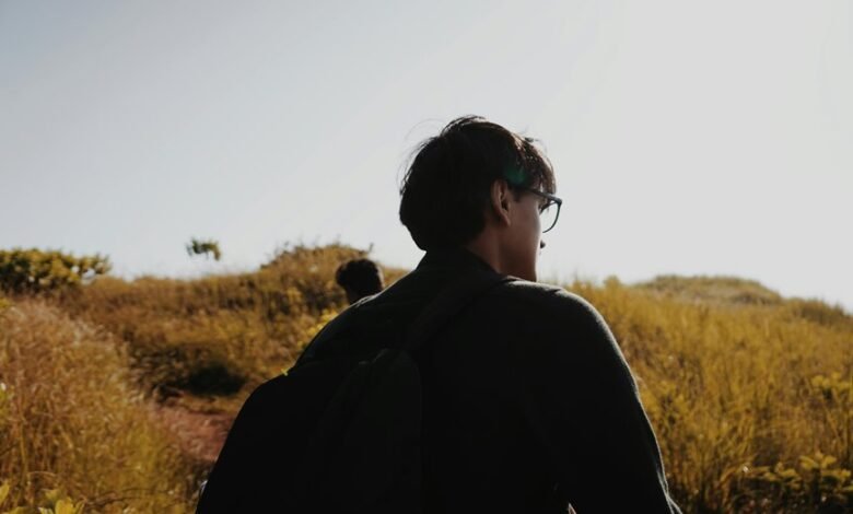 travel hacks discovery website