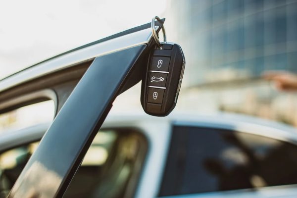 Tirana Car Rentals With No Deposit: 3 Websites Compared