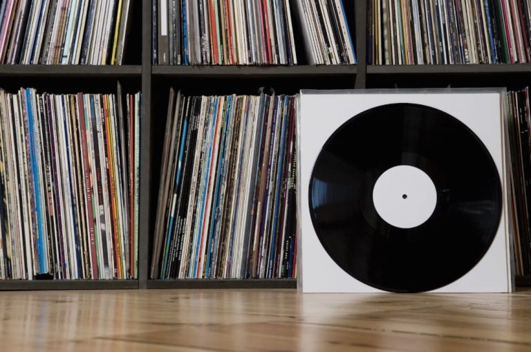 Best Way to Sell Vinyl Records as a Complete Collection, Not Piece by Piece