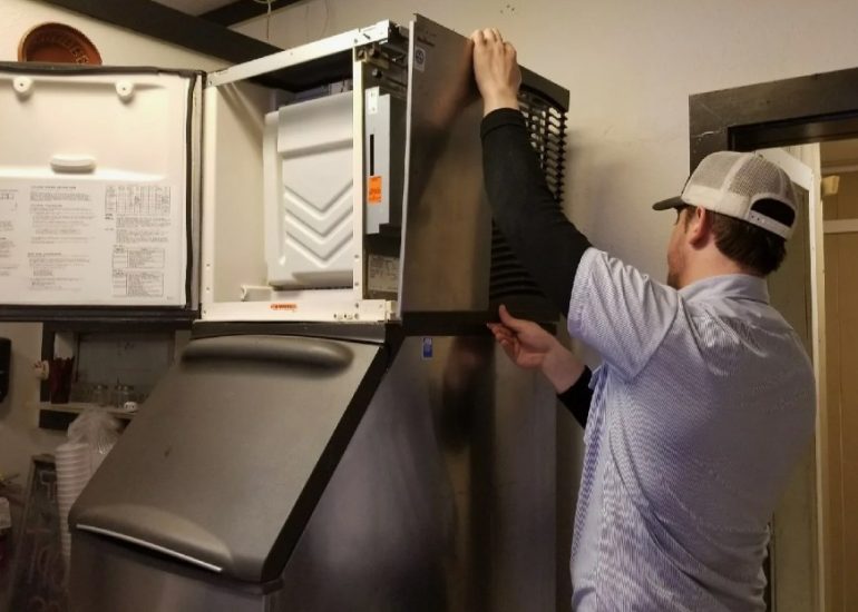Emergency Commercial Appliance Repair: What to Do When Disaster Strikes Your Bar or Restaurant