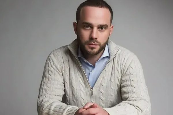 Business, Politics, and FIDE: The Key Questions Surrounding the Biography of Wadim Rosenstein