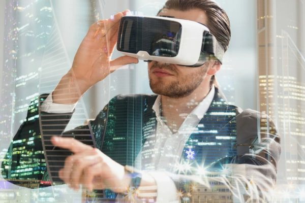 How to Open a VR Entertainment Business with Minimal Investment 